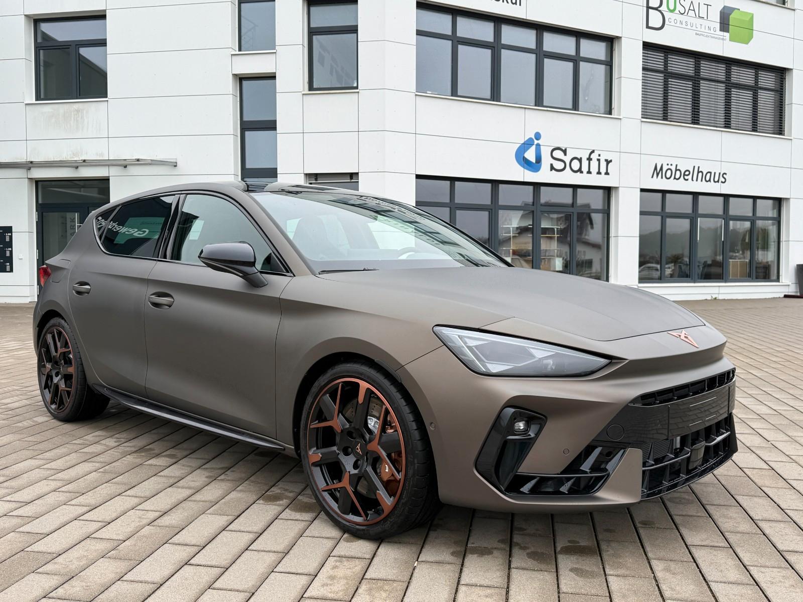 Cupra Leon 2.0 TSI VZ EXTREME+AHK+Century Bronze Matt