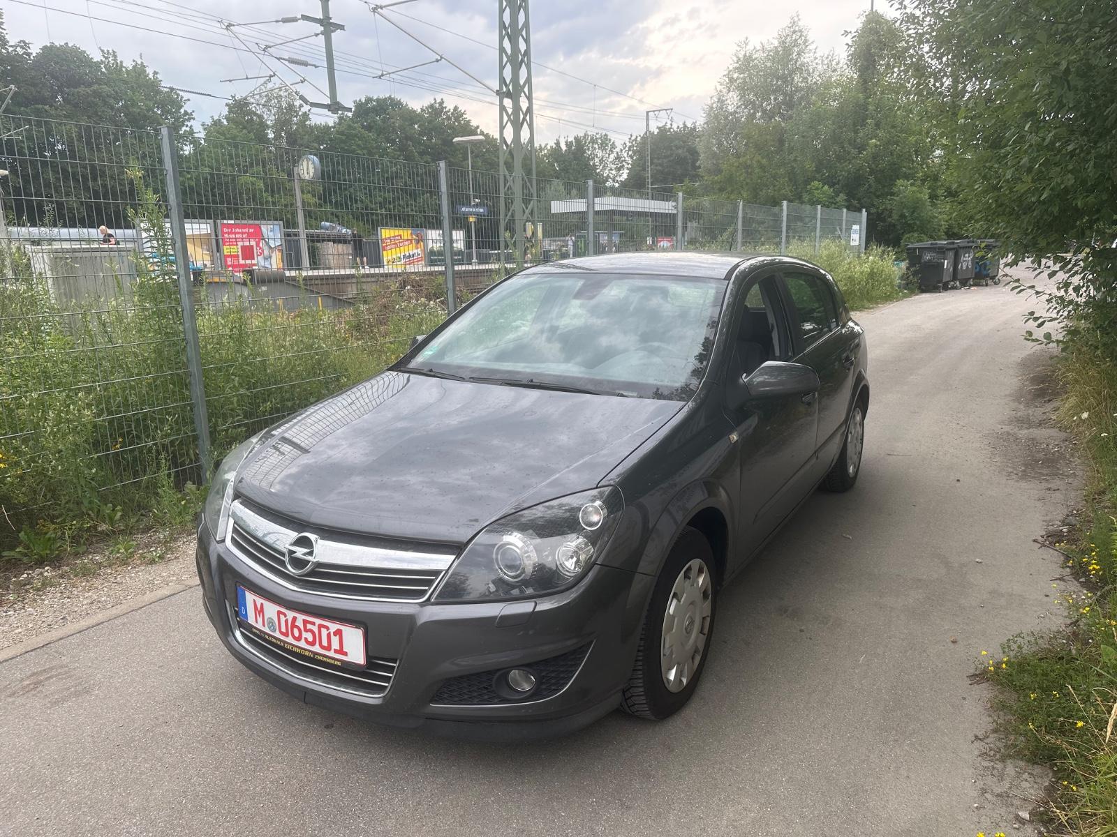 Opel Astra H Lim. Innovation "110 Jahre"