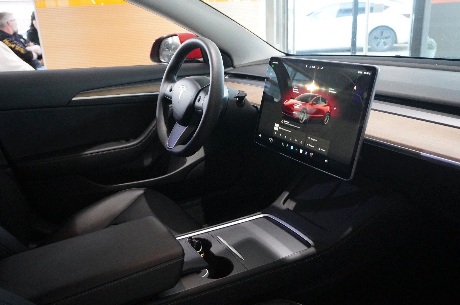 Fahrzeugabbildung Tesla Model 3 LONGRANGE DUAL-MOTOR NAVI/KAMERA/DAB/AMD