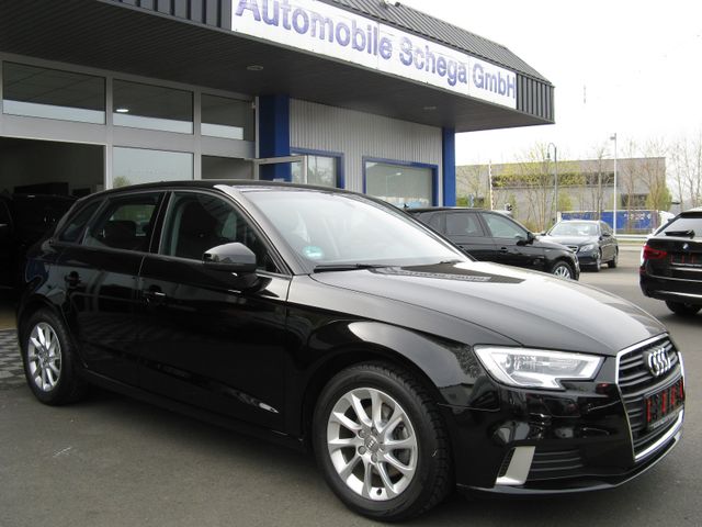 Audi A3 1.5 TFSI Sportback SPORT/NAVI/BI-XEN/AHK/PDC/