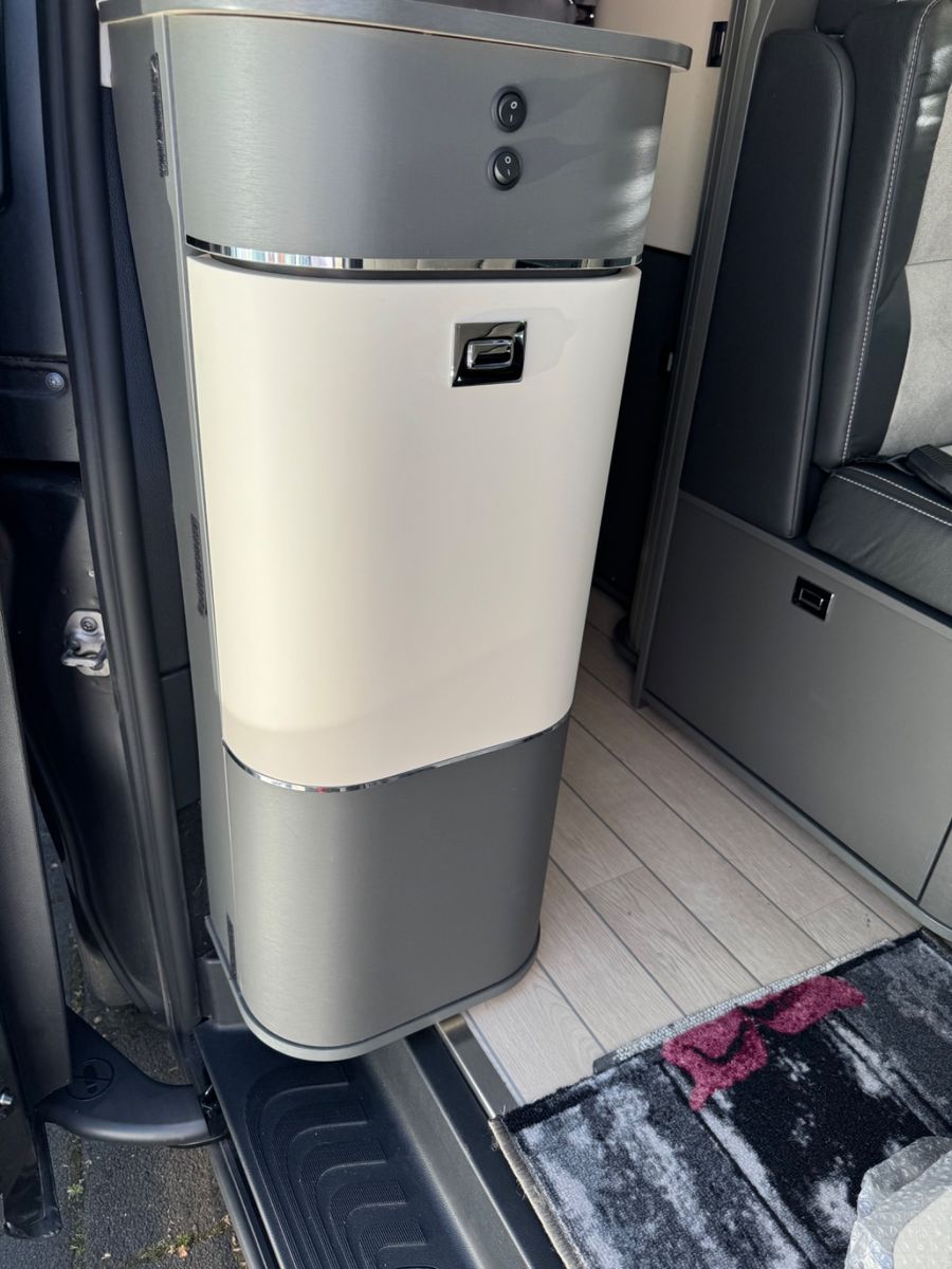 Fahrzeugabbildung Mercedes-Benz Jules Verne **1.Hand** mit festem WC