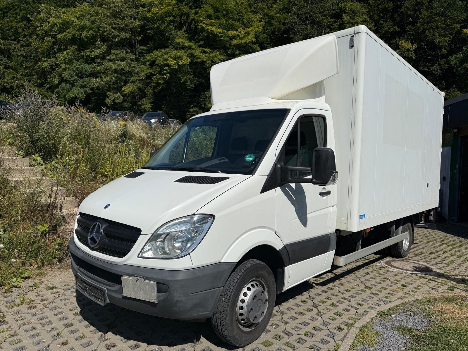 Mercedes-Benz Sprinter II Koffer Hebebühne 516