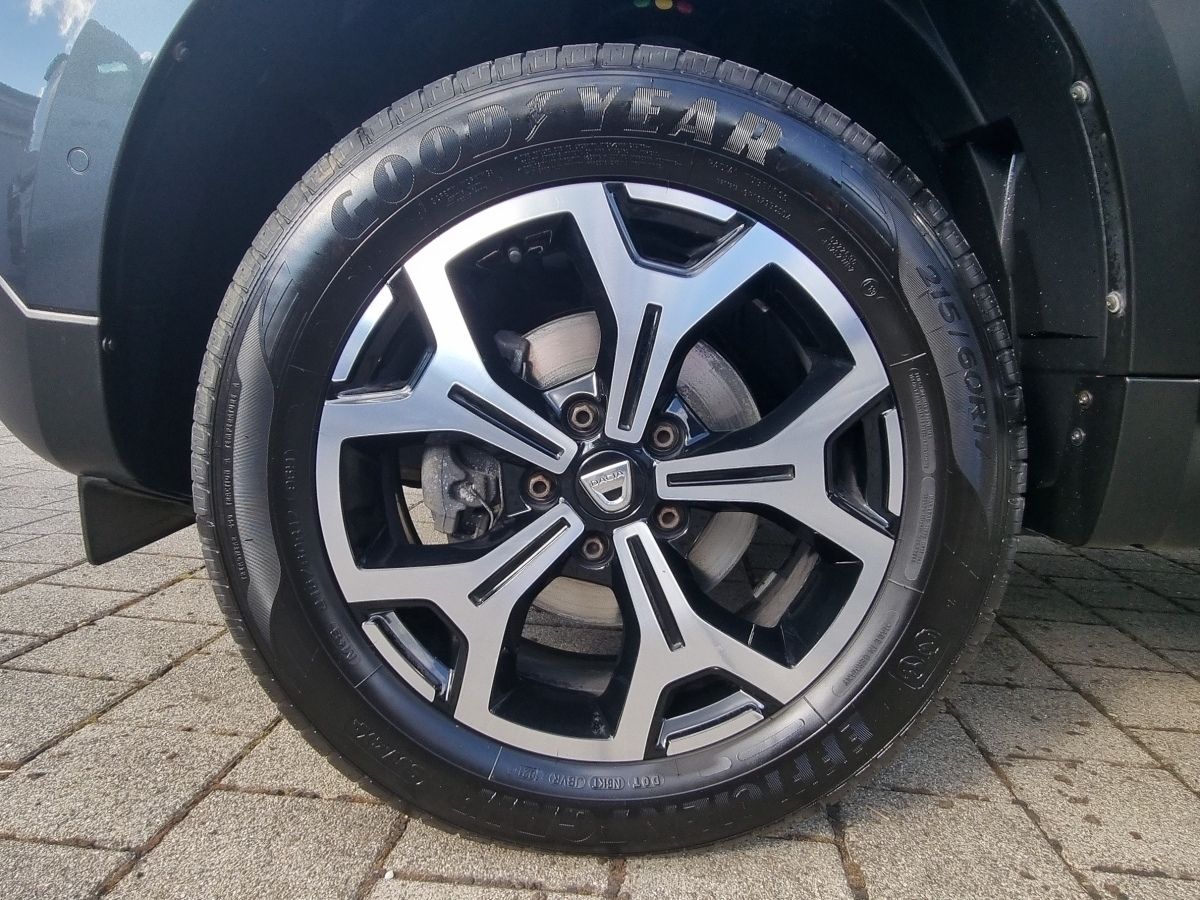 Fahrzeugabbildung Dacia Duster Prestige TCe 150 4WD