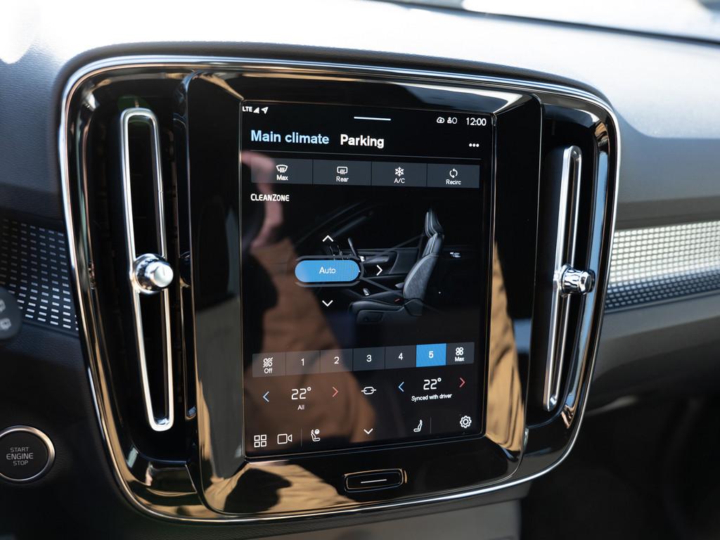 Volvo XC40 B3 Plus Dark SHZ LED NAVI MEMORY H/K 360°
