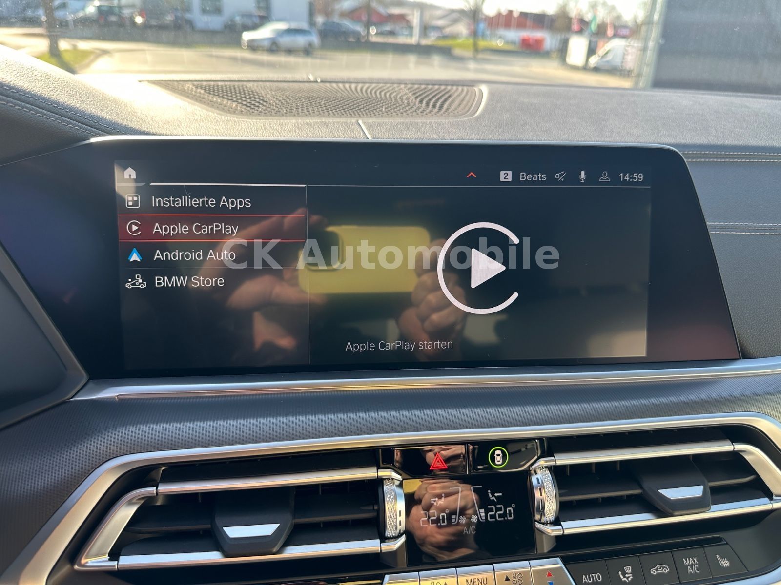 Fahrzeugabbildung BMW X5 xDrive 30d M-Sport/Navi/Head-Up/LED/22 Zoll