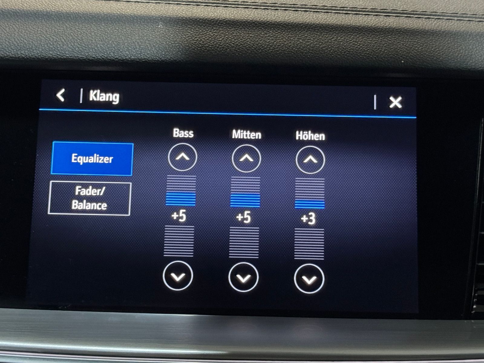 Fahrzeugabbildung Opel Insignia B Sports Tourer GSi 4X4 OPC PERFORMANCE