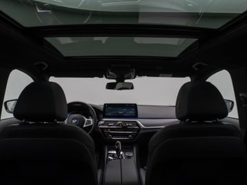 Fahrzeugabbildung BMW 540d xDr Tour M Sport Pano HUD AHK ACC 360°