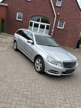 Mercedes-Benz E 220 CDI T BlueEFFICIENCY AVANTGARDE AVANTGARDE - Mercedes-Benz E 220