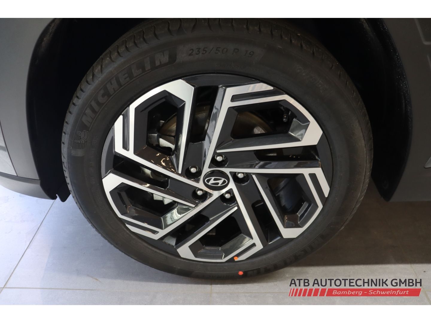 Fahrzeugabbildung Hyundai Tucson Prime MY26 1.6 T-GDI 150 PS 7-DCT 2WD HUD
