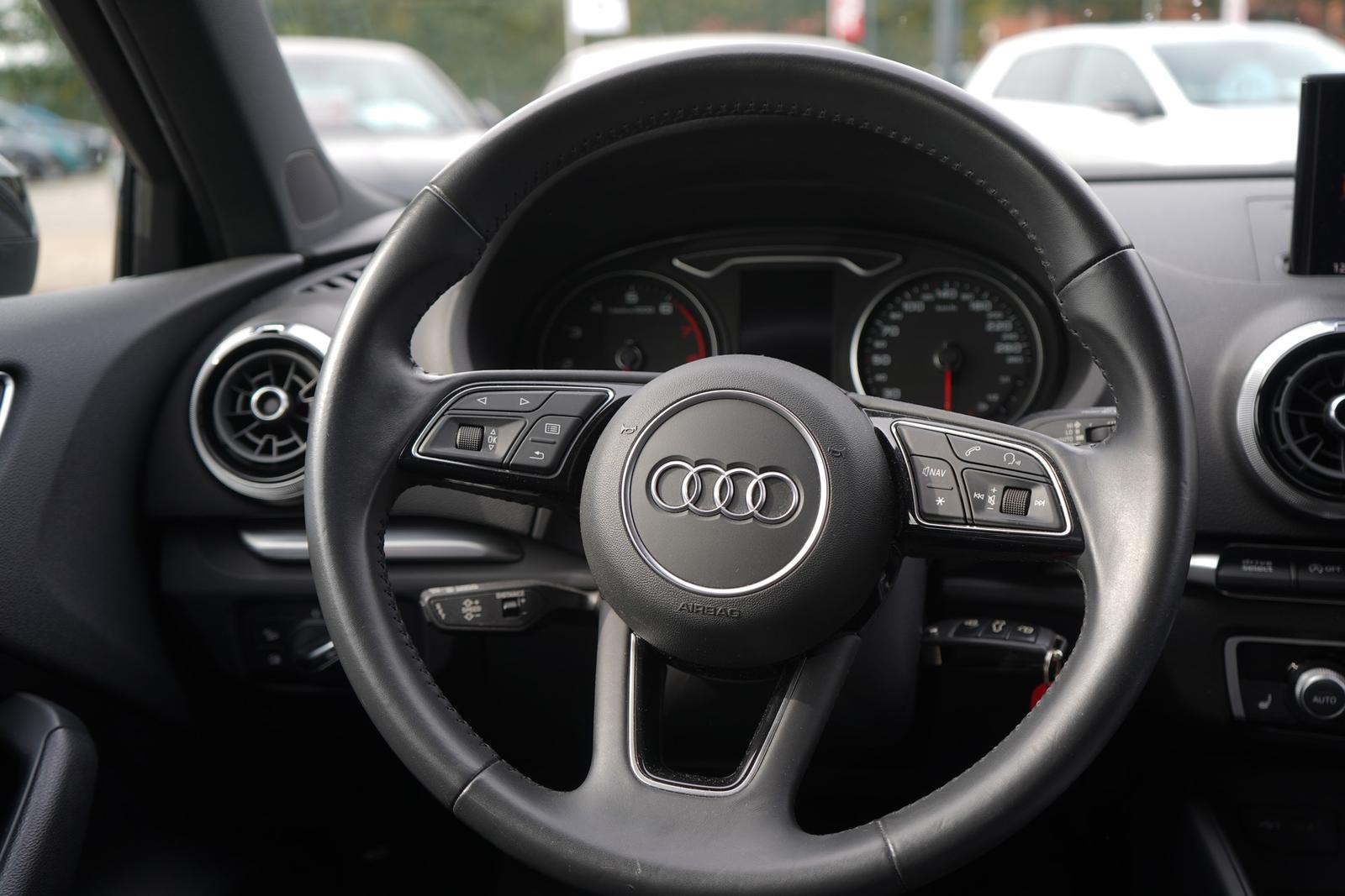 Audi A3 Sportback 35 1.5 TFSI sport S-Line ACC PDC