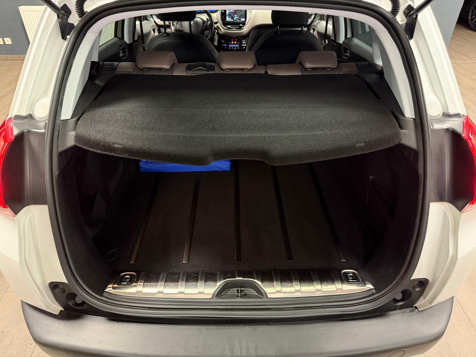 Peugeot 2008 Allure 1.6 e-HDi Automatik /2.HD/LED/SITZHZ