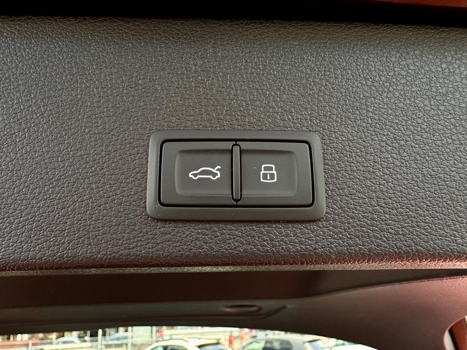 Audi Q2 35 TFSI S Line LED Nav Virtual 1.Hand, миниатюра 7