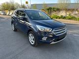 Ford Kuga 1,5 EcoBoost 4x2,Sitzh.,PDC,AHK,Tempomat - Ford Kuga Gebrauchtwagen in Stuttgart