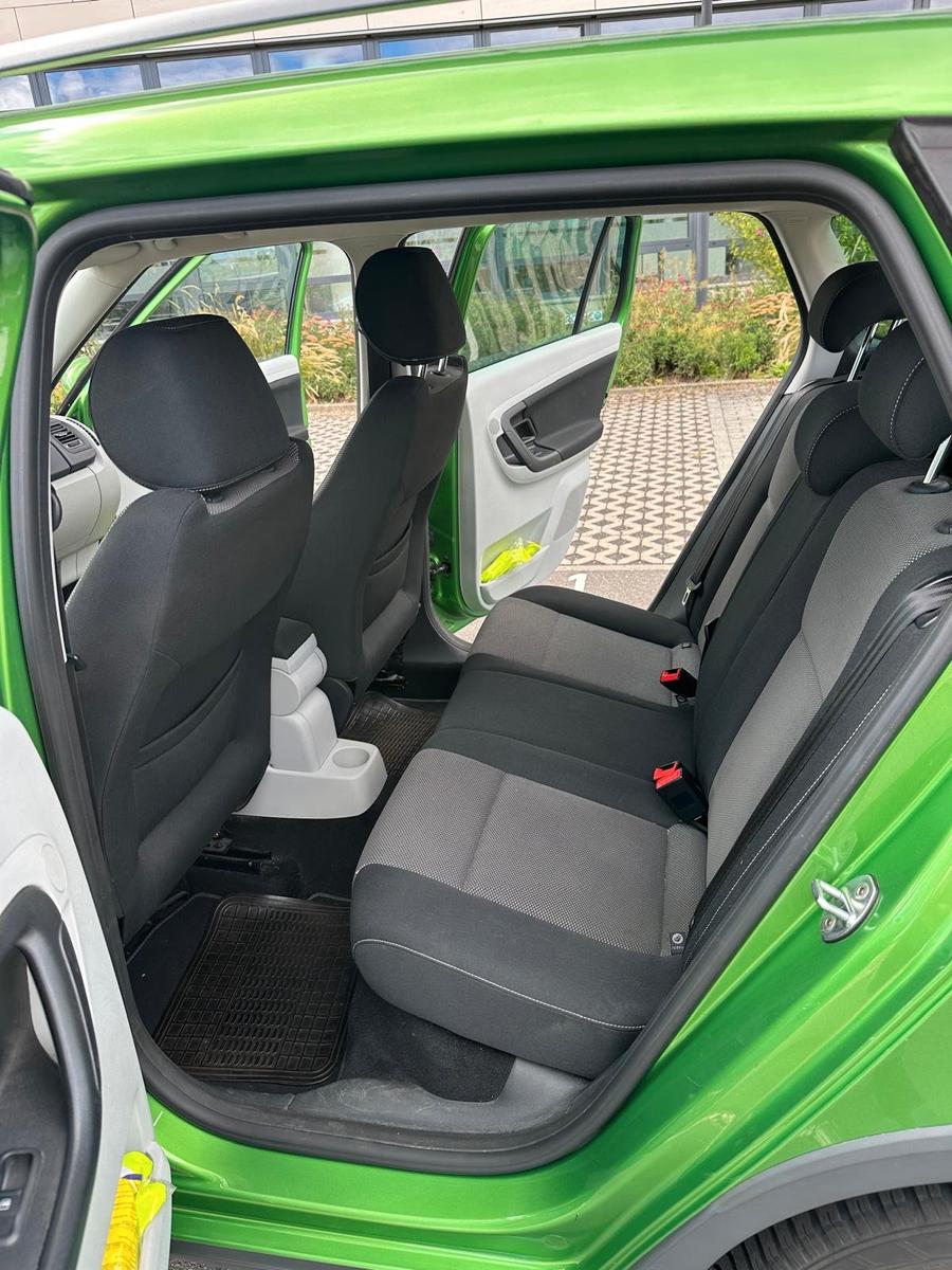Skoda Fabia 2012 — interior