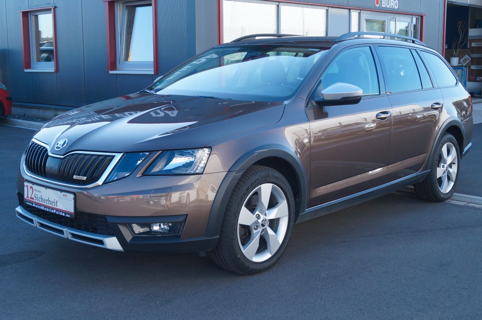 Fahrzeugabbildung SKODA Octavia Combi Scout 4x4 *TÜV, Inspektion neu