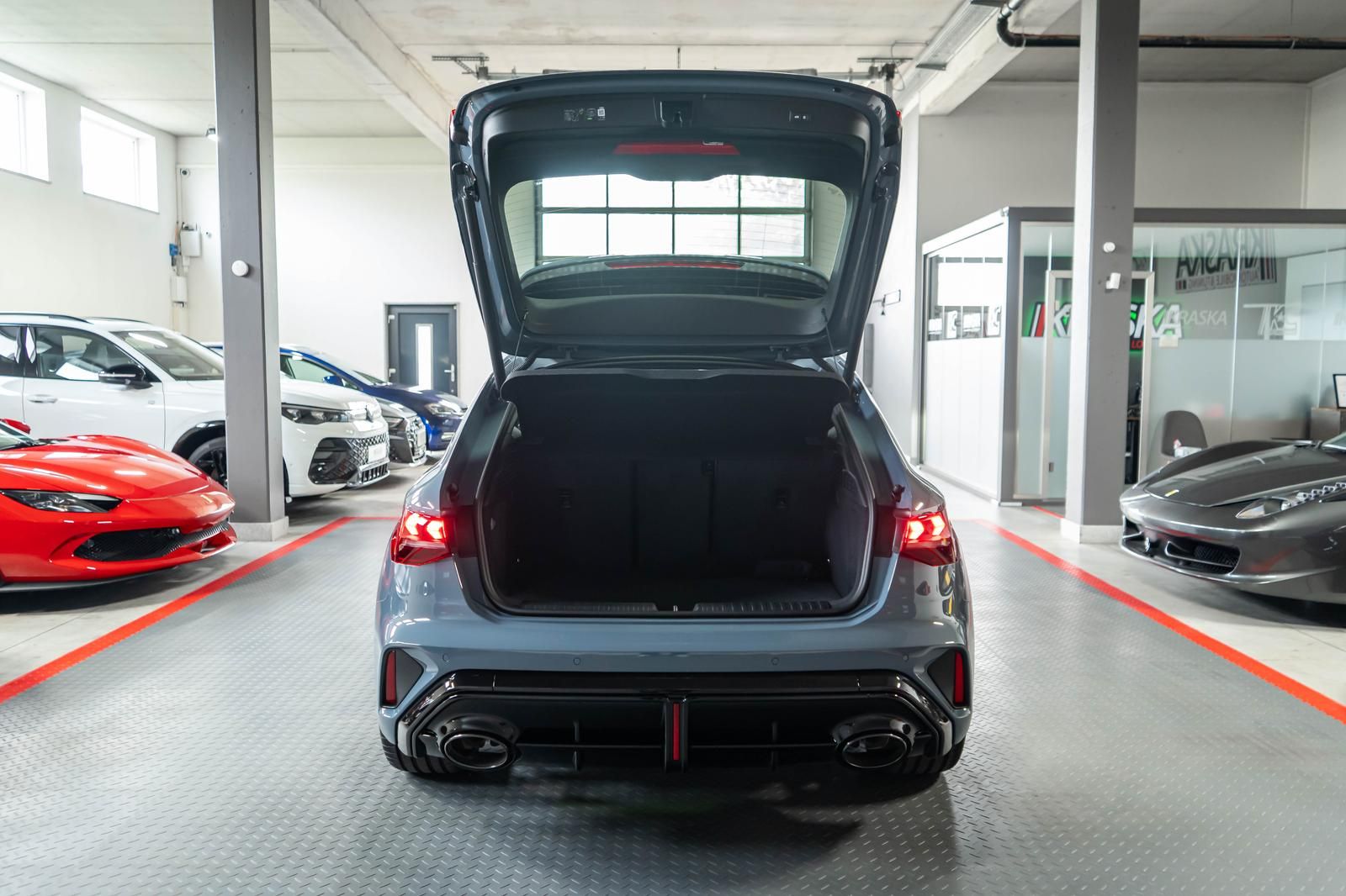 Audi RS3 2.5 TFSI quattro PANO SONOS RS-AGA SCHALE foto 11