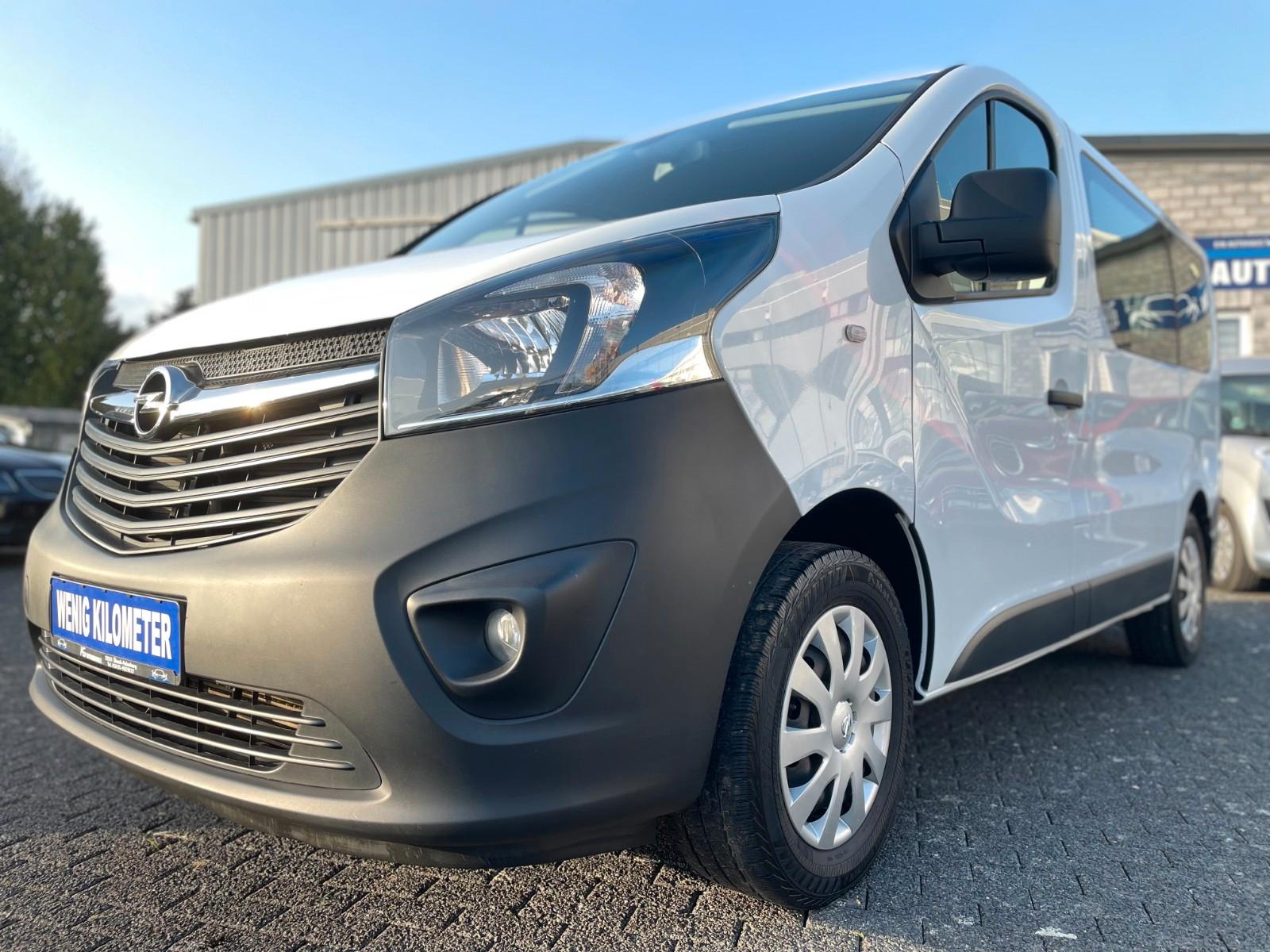 Opel Vivaro AHK 2000Kg/Navi/Kamera/9 Sitzer/Tempomat!