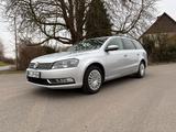 Volkswagen VW Passat B7 Bluemotion, Scheckheft, TÜV n... - Volkswagen Passat: 7