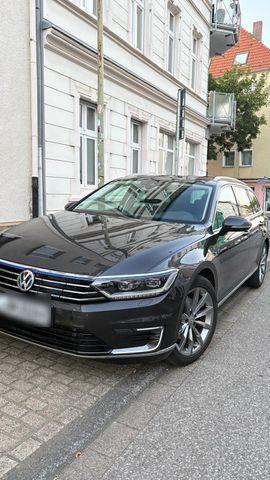 VW VW Passat GTE 218PS | Neue HV Batterie | P...