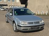 Volkswagen Golf 2.0 Auto Trendline AHK/ TÜV NEU - Volkswagen Golf aus 2001: 2.0