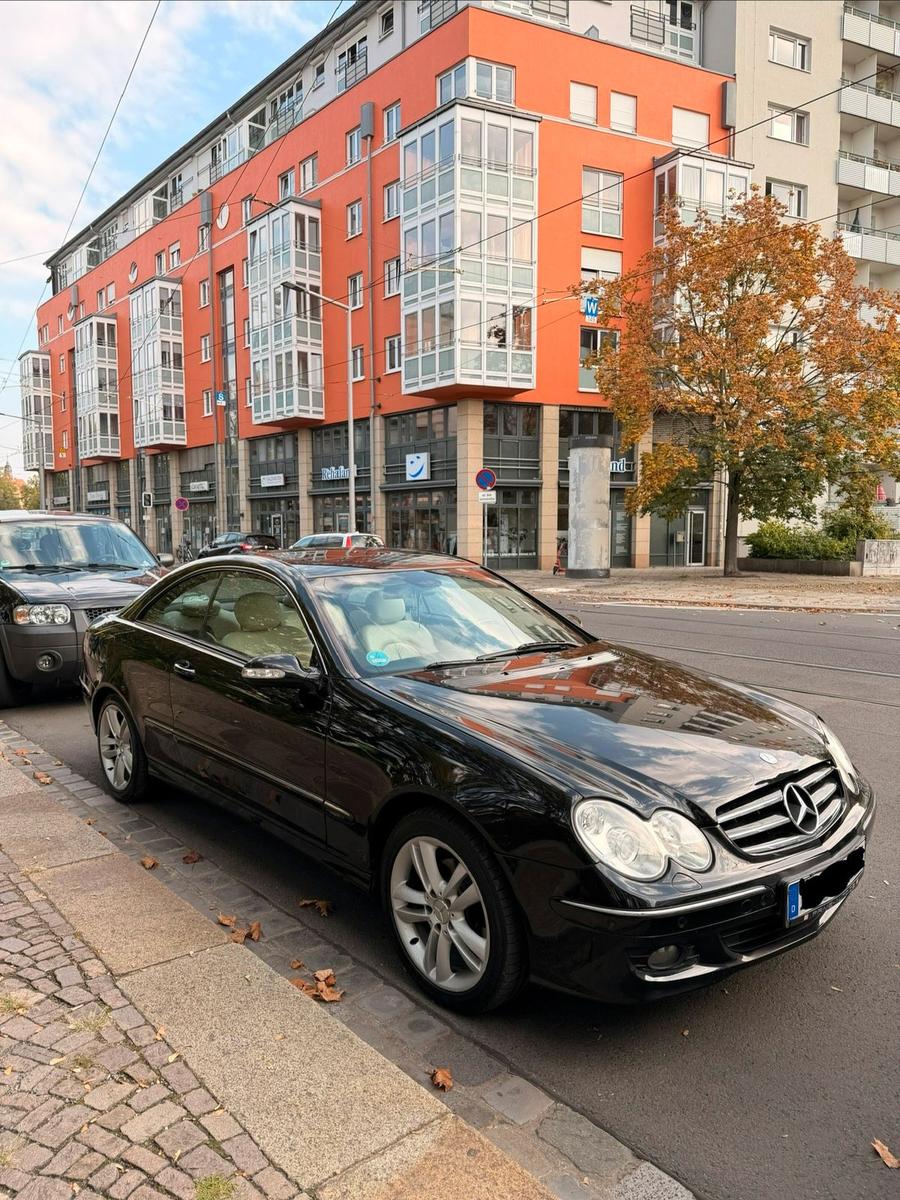 Mercedes-Benz CLK 220