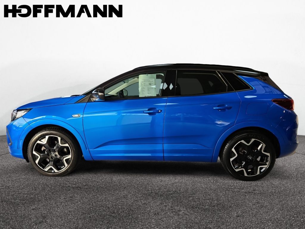 Fahrzeugabbildung Opel Grandland PHEV 4x4 1.6 DI Ultim Night Vision