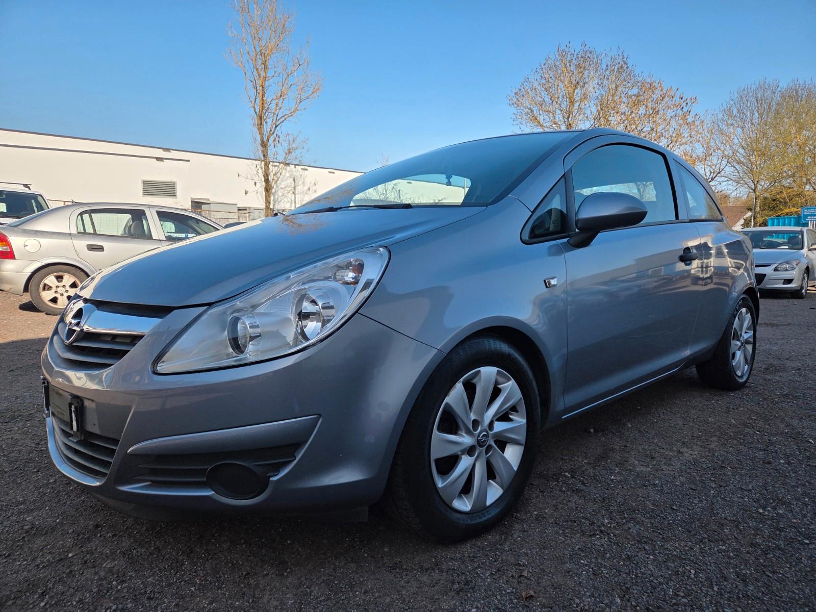 Opel Corsa D Selection "110 Jahre" 8 Fachbereift