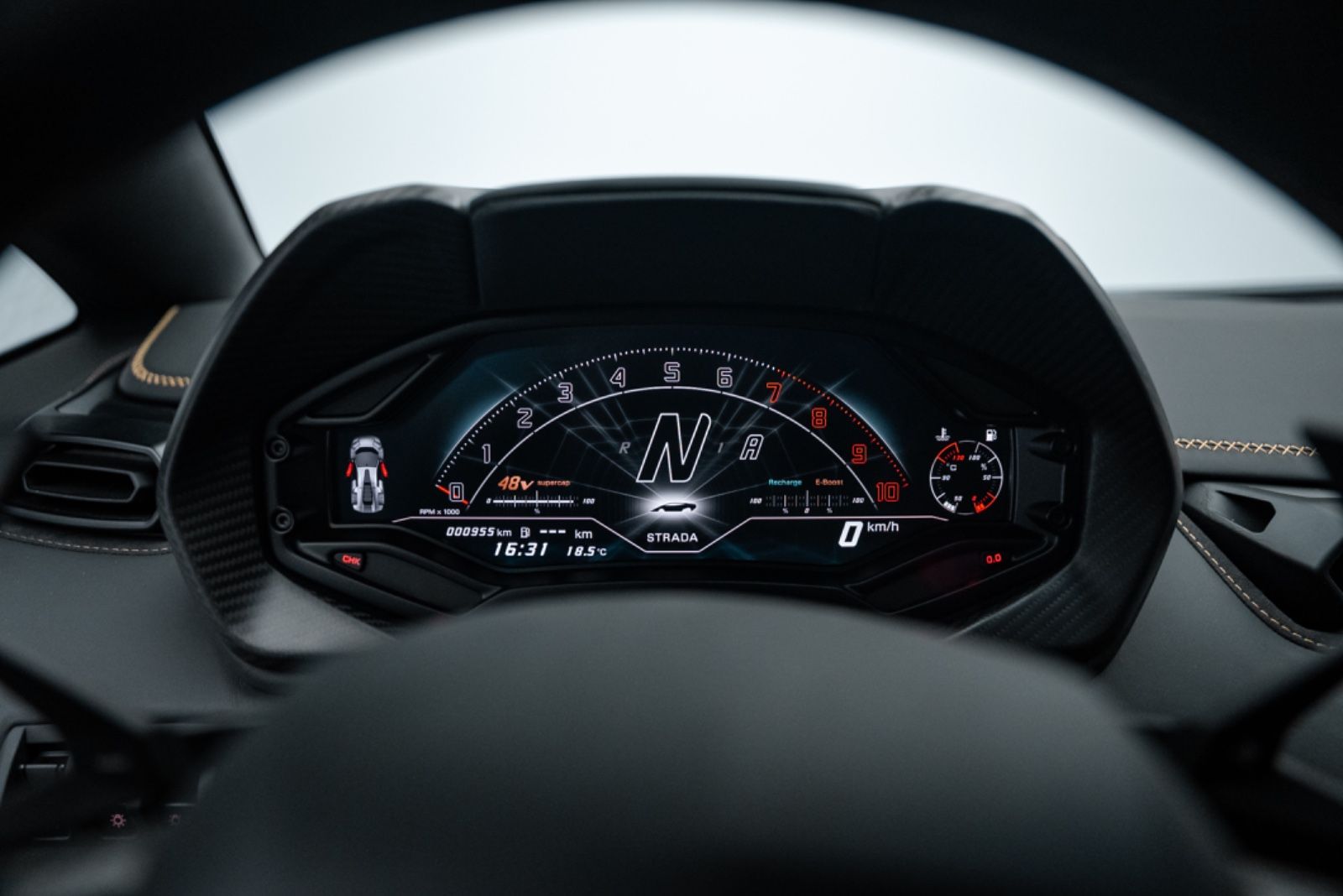 Fahrzeugabbildung Lamborghini Countach LPI 800-4 1of112/CARBON/LIFT