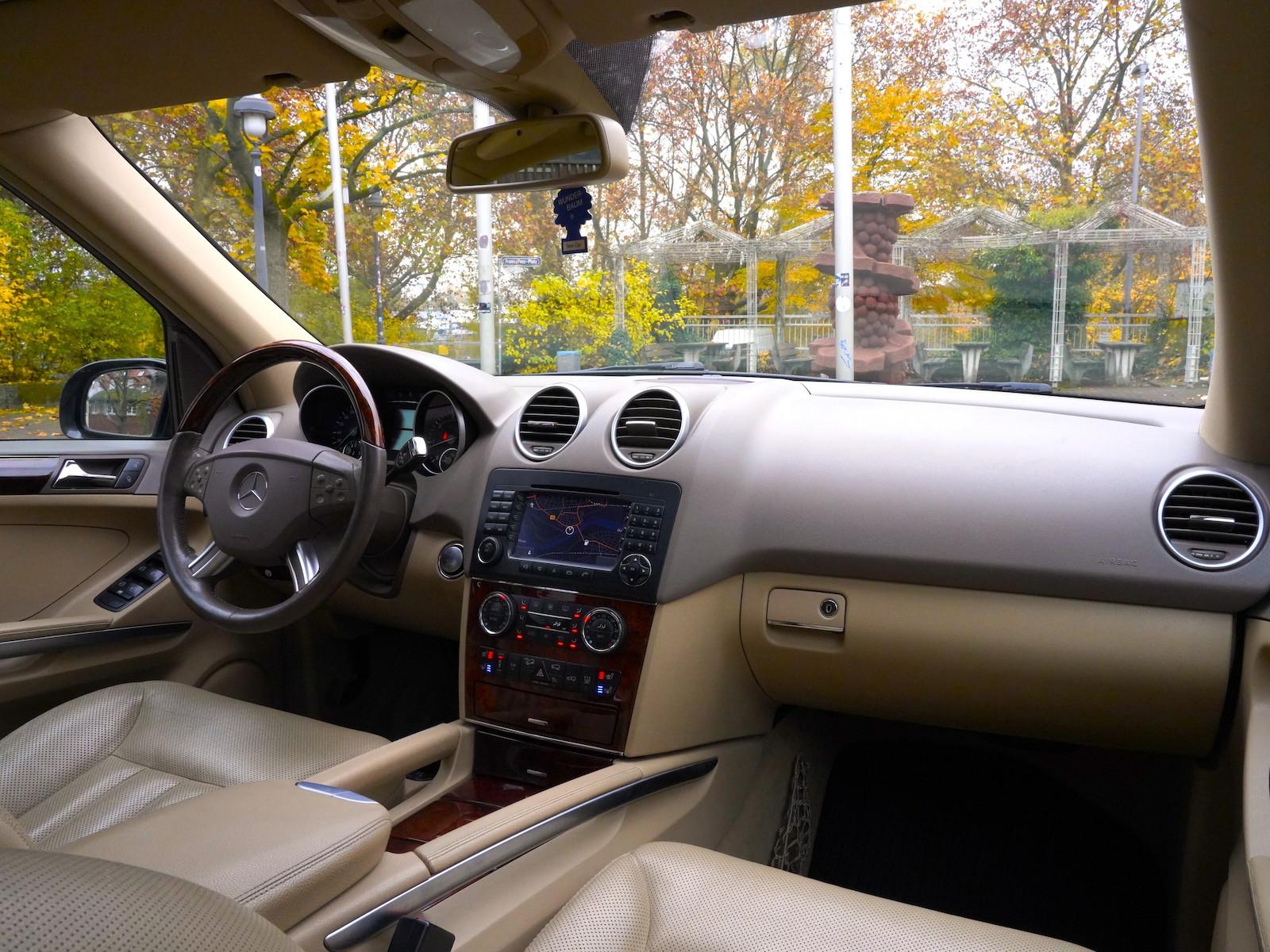 Mercedes-Benz ML 500 4Matic*AMG-Styling~Offr-Paket~StHz~AHK*