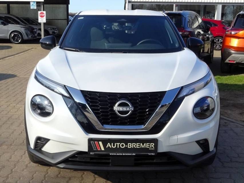 Fahrzeugabbildung Nissan JUKE 1.0 DIG-T Automatik Navi Frontscheibenheizu