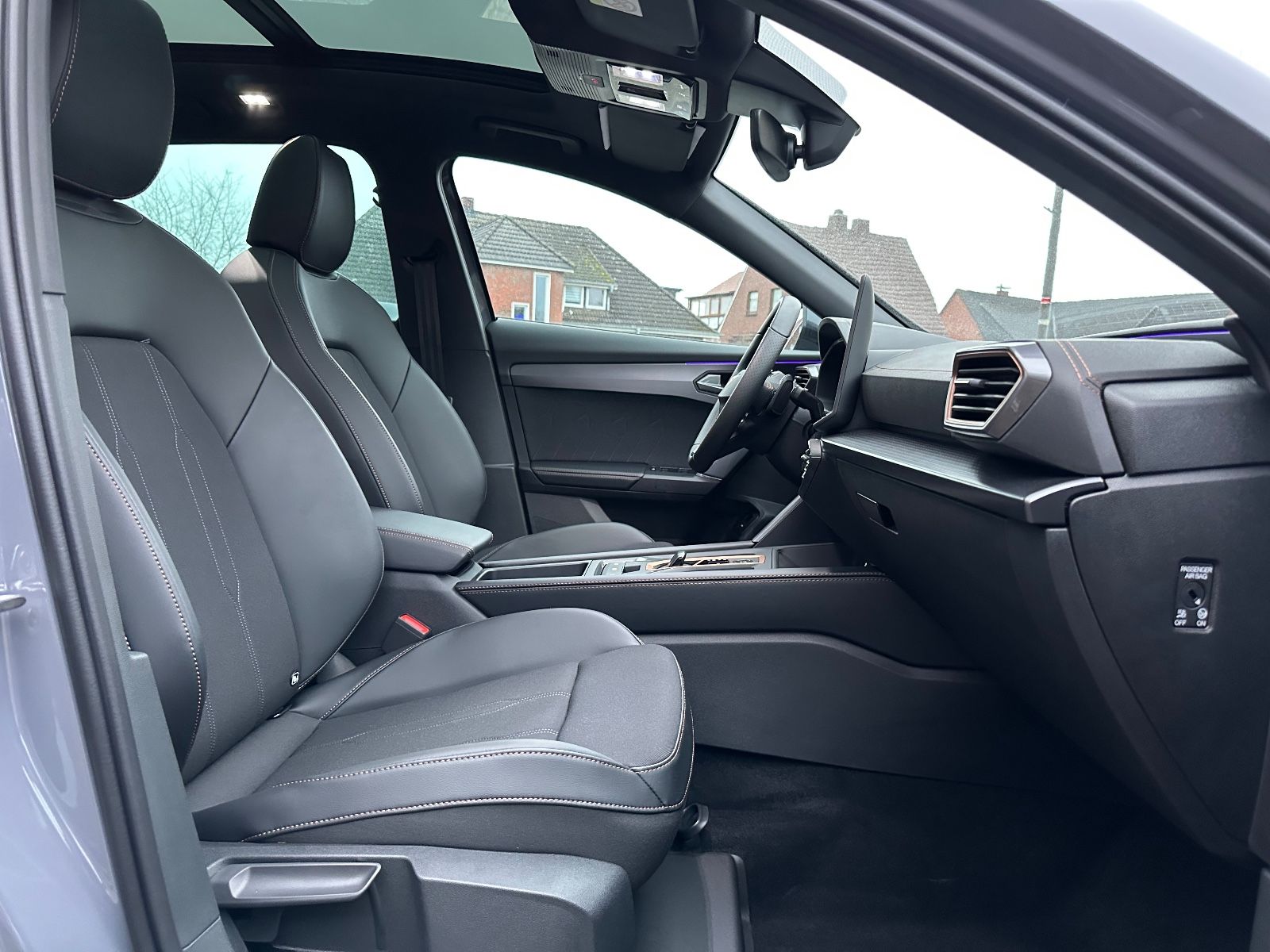 Fahrzeugabbildung CUPRA Formentor 1.5 eTSI DSG Pano/AHK/ACC/Navi/360°