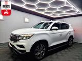 Ssangyong Rexton NOBLESSE 2.2 4WD|7SITZE|LEDER|AUTOM|LED|N - gebrauchte Ssangyong Van