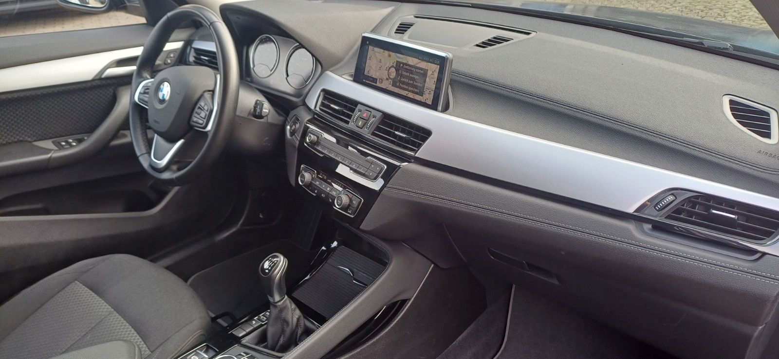 BMW X2 sDrive18i Advantage-Klimaa-Navi-Sitzhg-PDCv+h foto 9