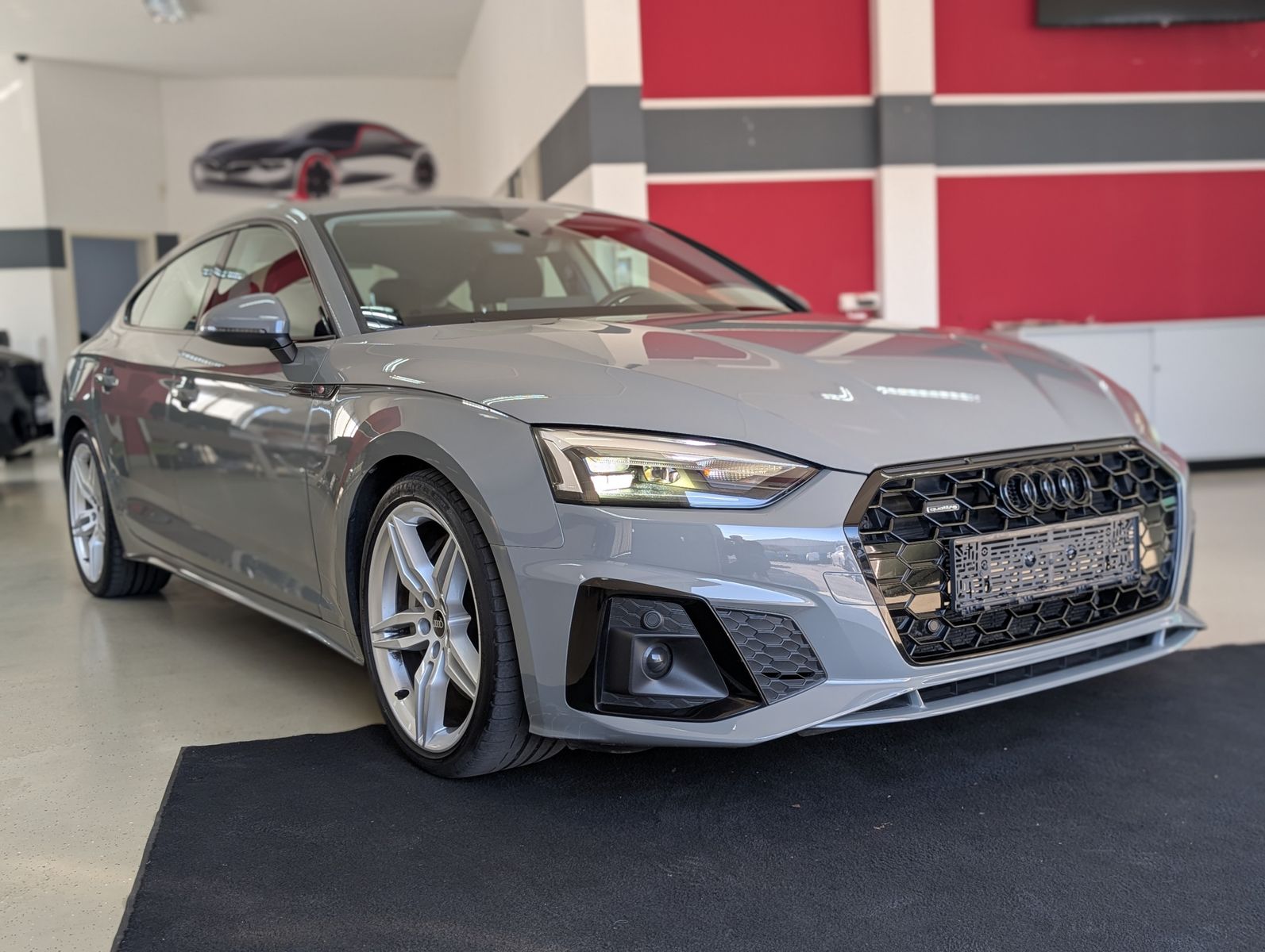Fahrzeugabbildung Audi A5 50 TDI quattro S-Line LED TEMP QUANTUM-GRAU