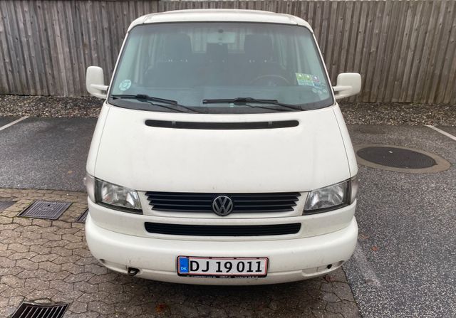 Volkswagen T4 Caravelle 2.5 lang