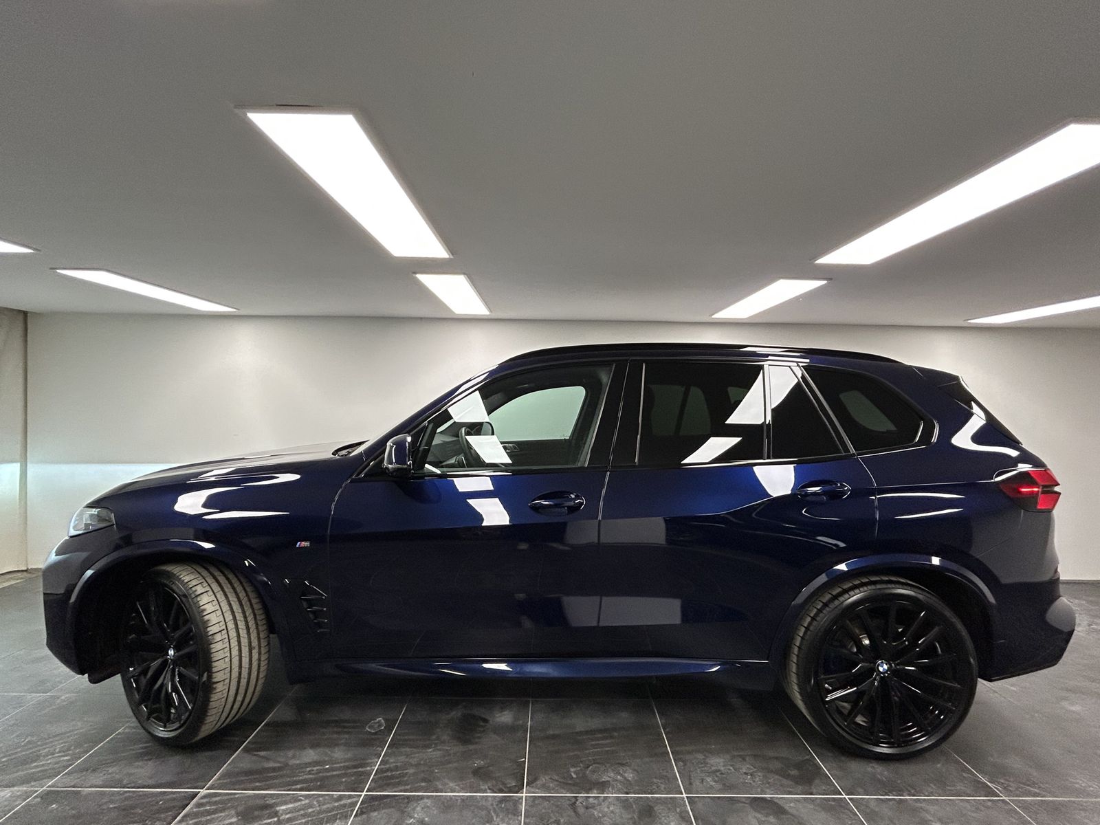 BMW X5 xDrive40d M Sportpaket Pro B&W Pano. AHK DAB  imagem 2