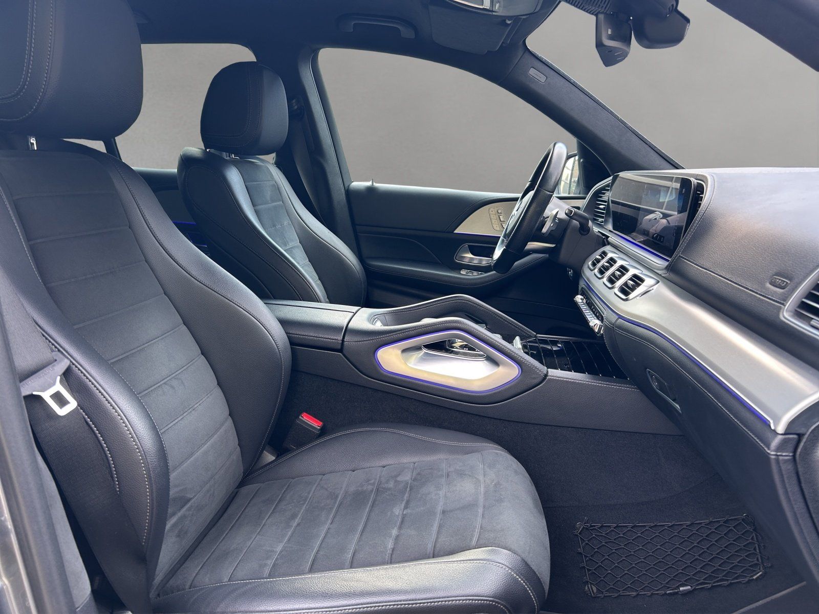 Fahrzeugabbildung Mercedes-Benz 4M AMG int+22" E-Active DISTRO Memo MLED HUD