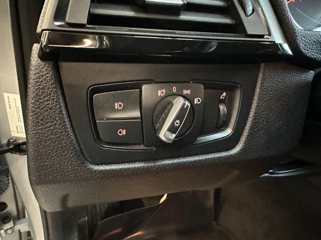 BMW 318 d Limousine *Klima*SHZ*Navi*PDC*Bi-Xenon*