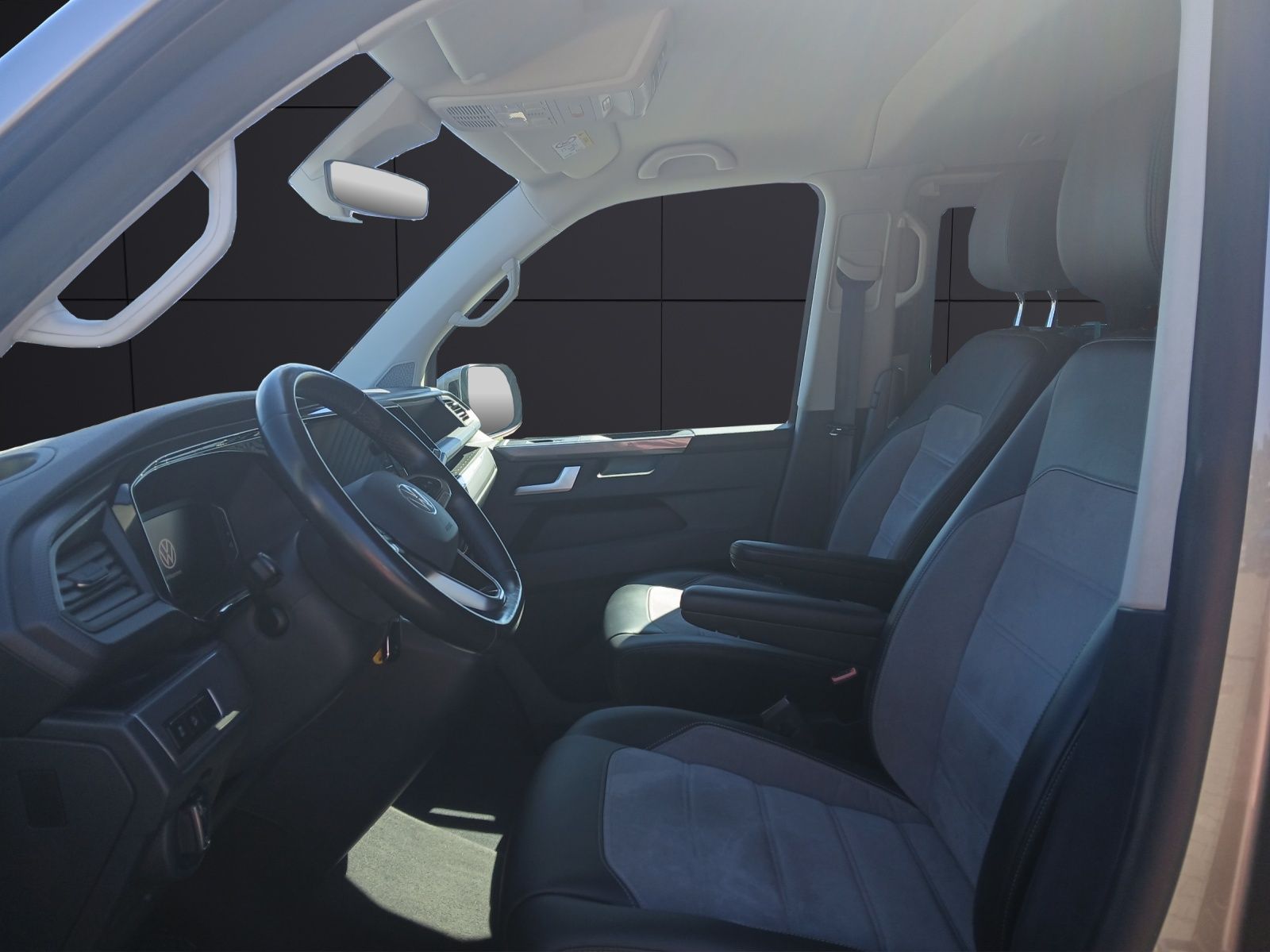 Fahrzeugabbildung Volkswagen T6 Multivan T6.1 TDI DSG 4-M Generation-Six STH