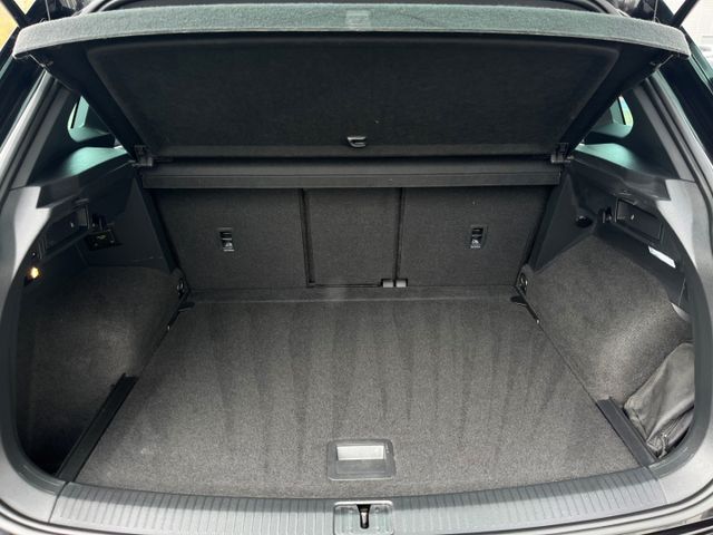 Tiguan 2.0TSI 4M DSG R-Line Navi*KAMERA*AHK*ACC!
