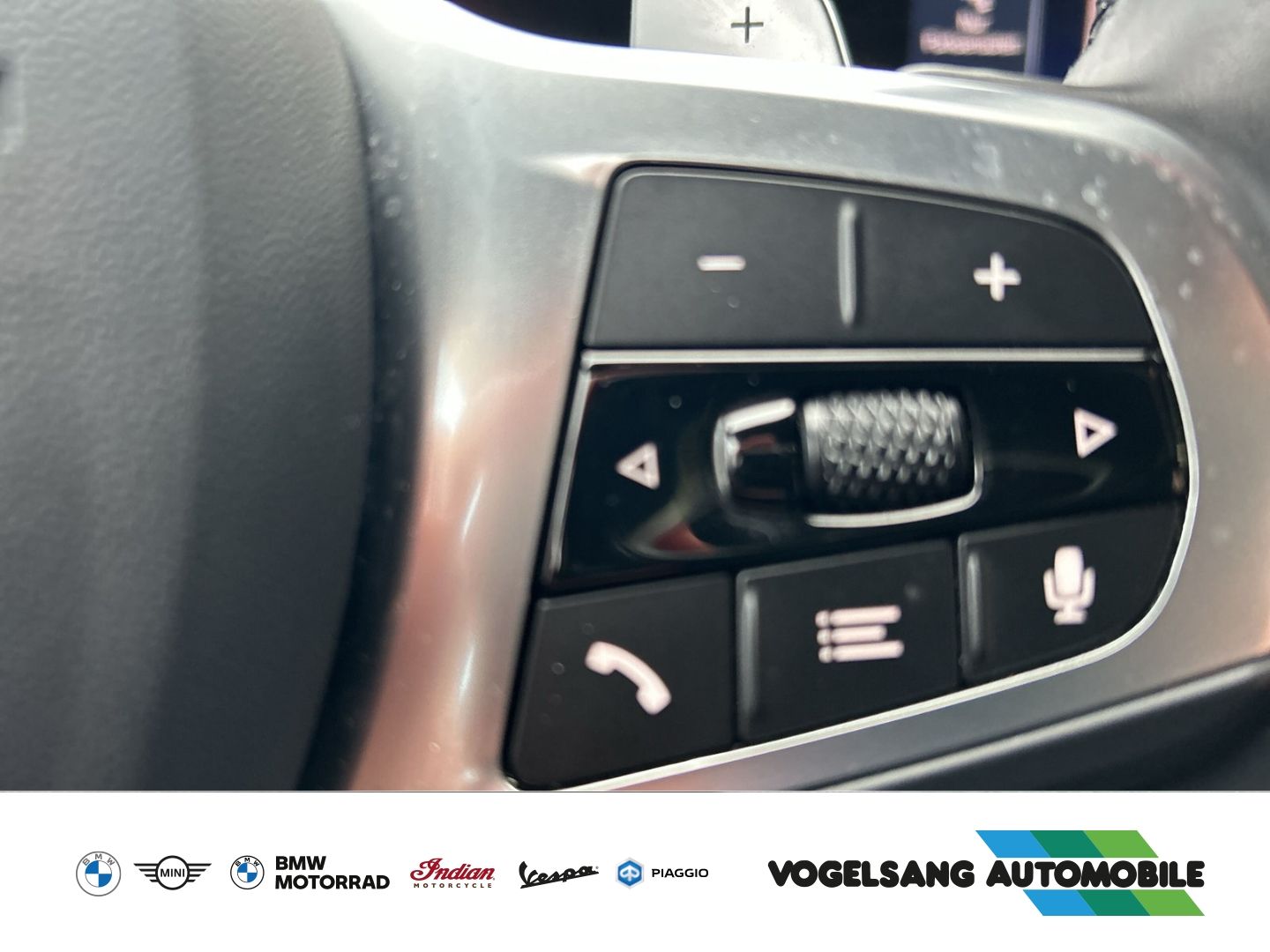 Fahrzeugabbildung BMW 318 iTouring,M Sport,HeadUp,Rückfahrk.,DrivingAs
