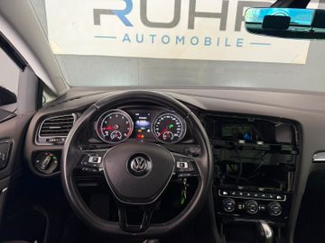Volkswagen Golf - 11