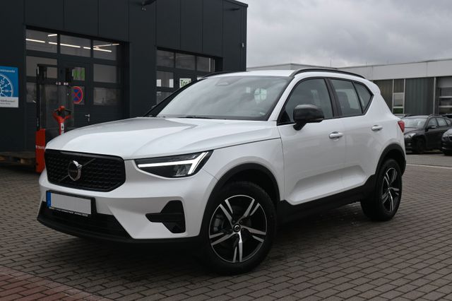 Volvo XC40 B3 DKG Plus Dark*FSHZG*H&K*BLIS*ACC