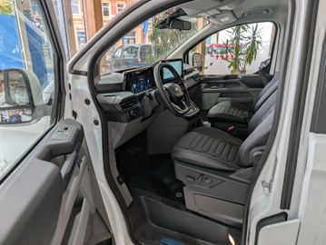 Ford Tourneo Custom Aut L1 Tit X 4WD Standheizung