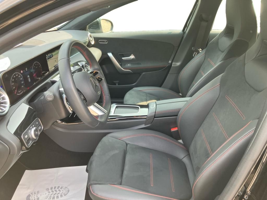 Fahrzeugabbildung Mercedes-Benz A 200 Kompaktlimousine AMG*LED*SpurH*SHZ*PDC*RFK