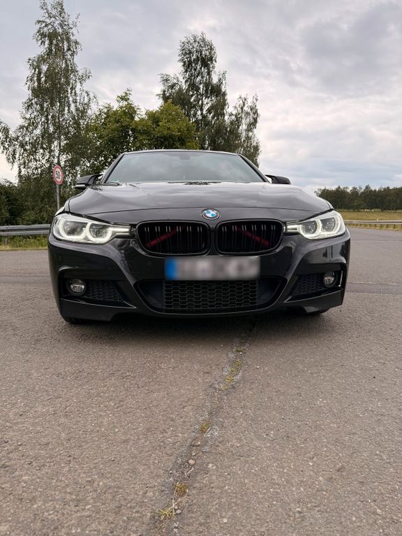 Image of BMW 330