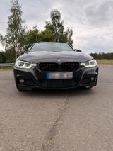 BMW 330i Touring F31 M Paket - BMW 330 Kombi M 330i paket mit Benzin-Antrieb