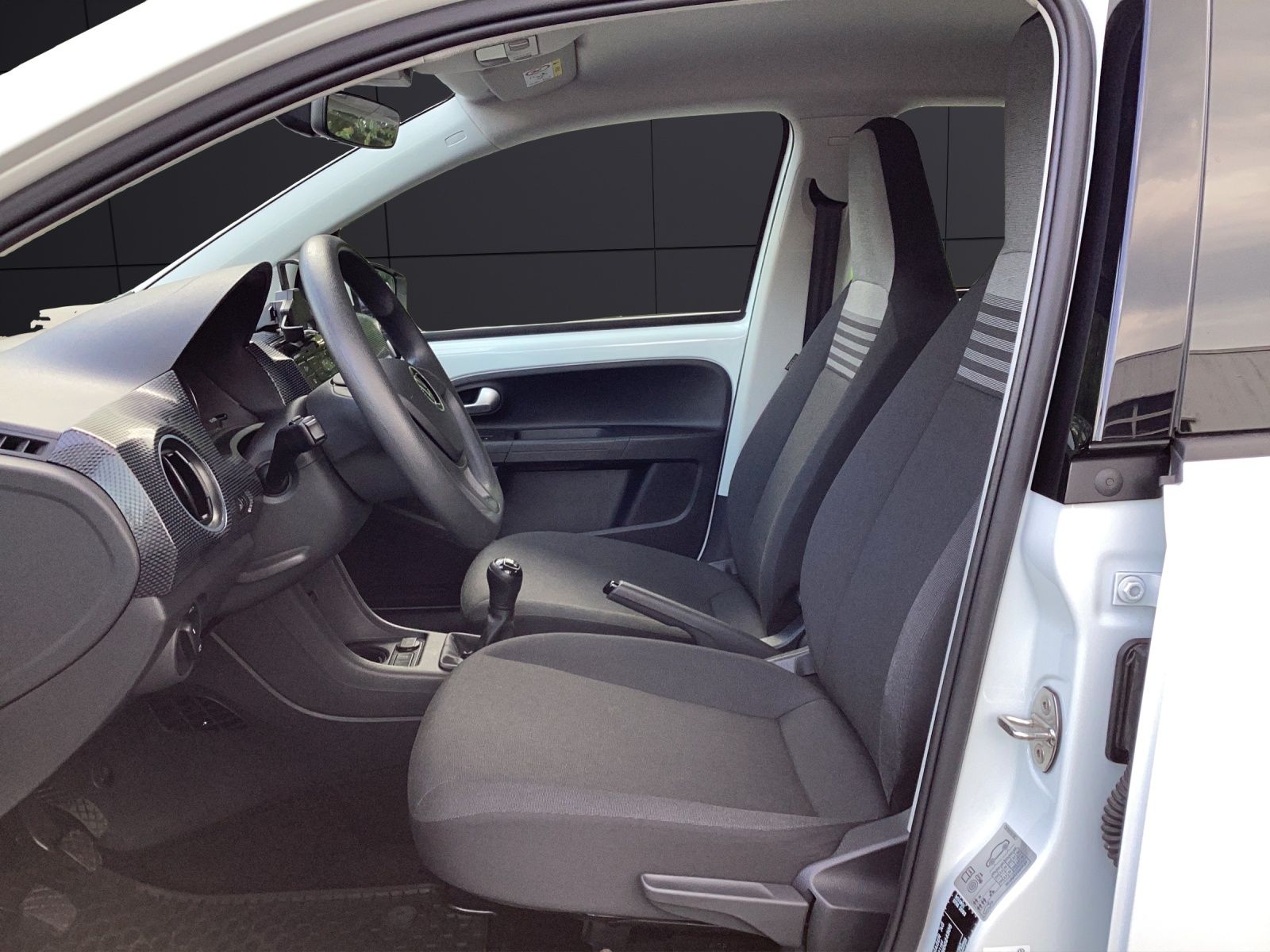 Fahrzeugabbildung Volkswagen up! 1.0 Climatronic DAB GRA RFK SH