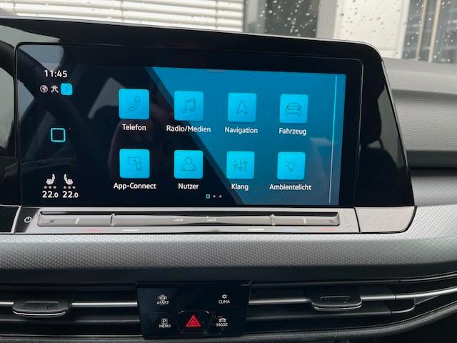 Volkswagen Golf VIII Lim. 1.5 eTSI DSG Active