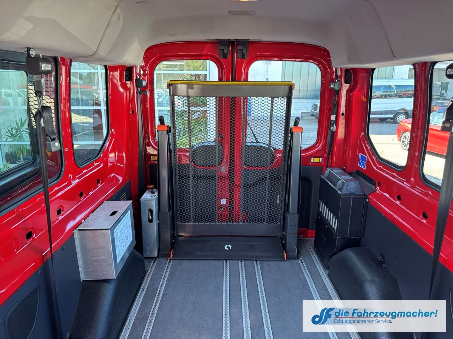 Fahrzeugabbildung Ford Transit Kombi 350 L3 Trend Temp *2641